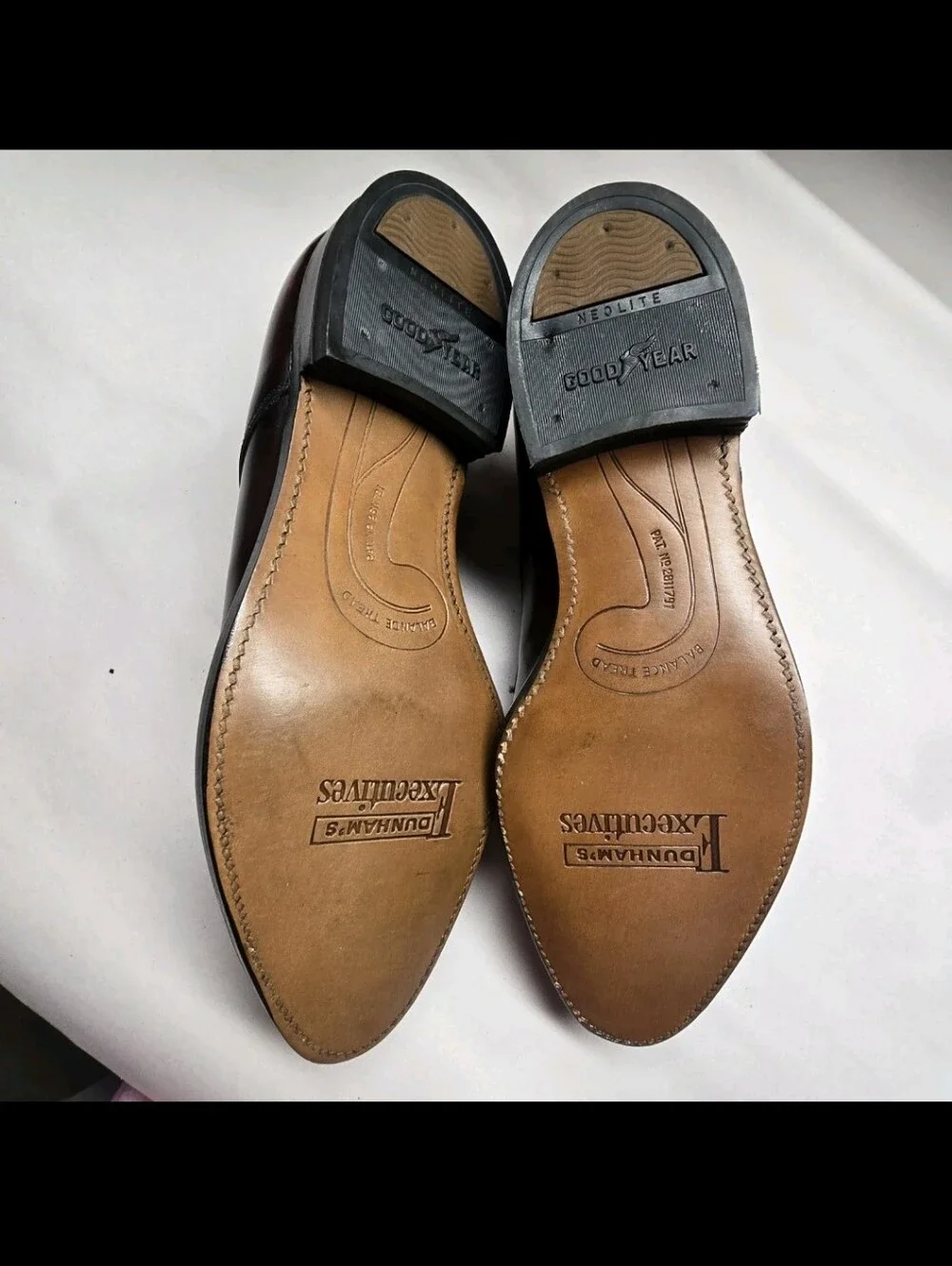 Dunham's Executives Balance Tread Brown Leather Dress Shoe Size 9 See Notes